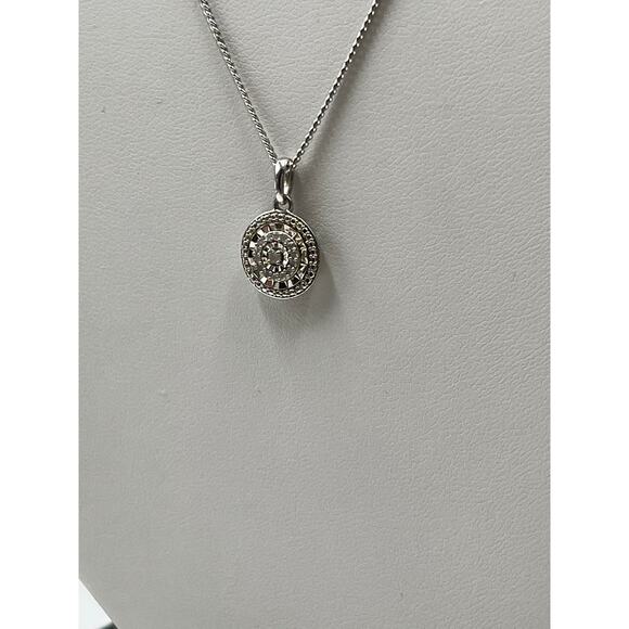 Unique Designs UD 925 Sterling Silver Round Diamond Chip Pendant Necklace - Picture 7 of 14
